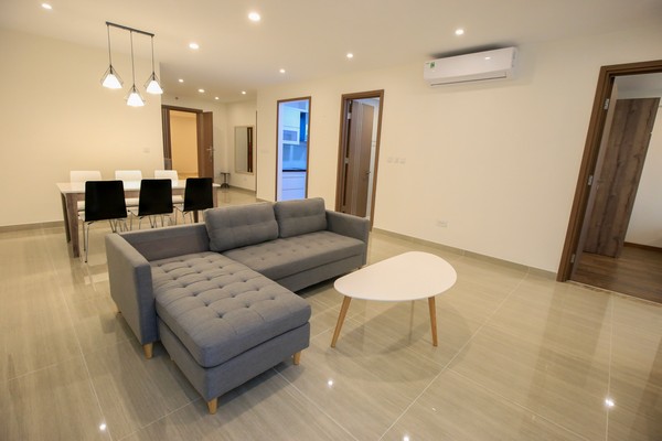 Bán căn hộ số 01 diện tích 114m2, 3 phòng ngủ tòa L3 Ciputra khu đô thị Ciputra 1
