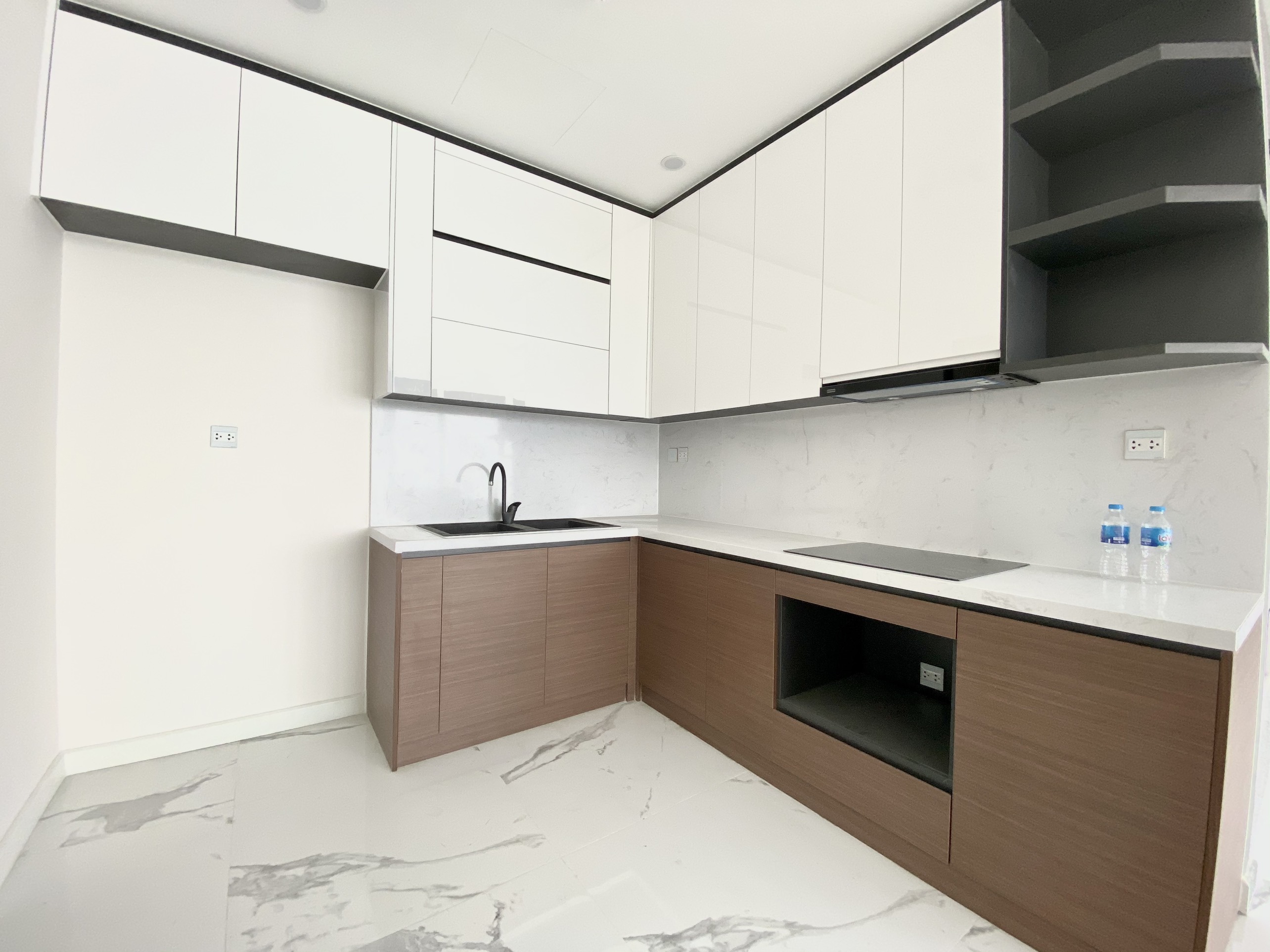 Căn hộ Duplex tầng cao rộng 168m2, 4 ngủ cần cho thuê tại Sunshine City Hà Nội 3