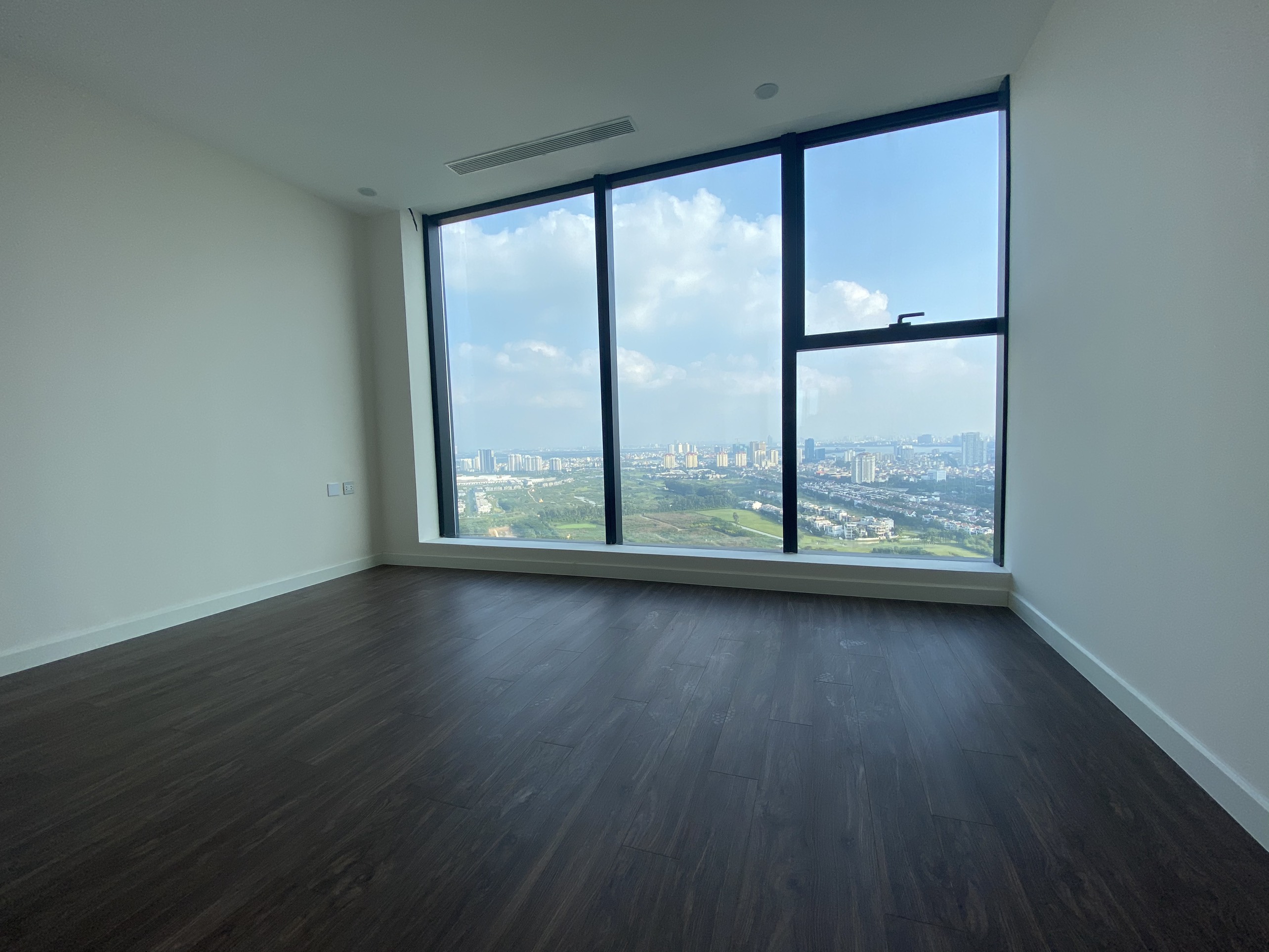 Căn hộ Duplex tầng cao rộng 168m2, 4 ngủ cần cho thuê tại Sunshine City Hà Nội 7