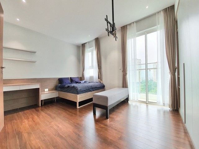 Chính chủ cho thuê căn hộ 3 ngủ 154m2 view sân golf toà L4 The Link Ciputra 3