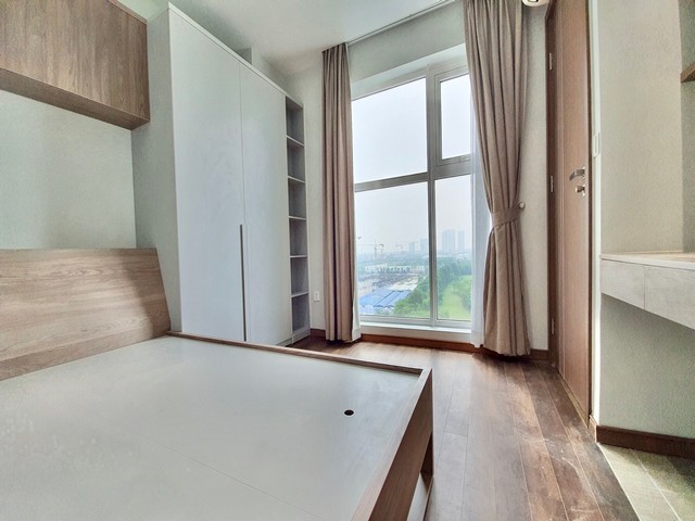 Chính chủ cho thuê căn hộ 3 ngủ 154m2 view sân golf toà L4 The Link Ciputra 6