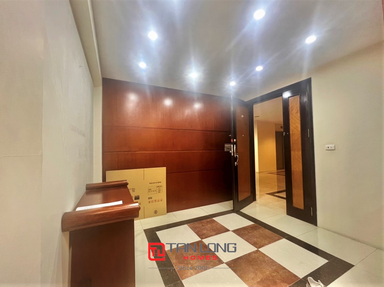 Cho thuê căn hộ 4 ngủ 154m2 full đồ mới tòa E1 Ciputra, nhận nhà nhanh 11