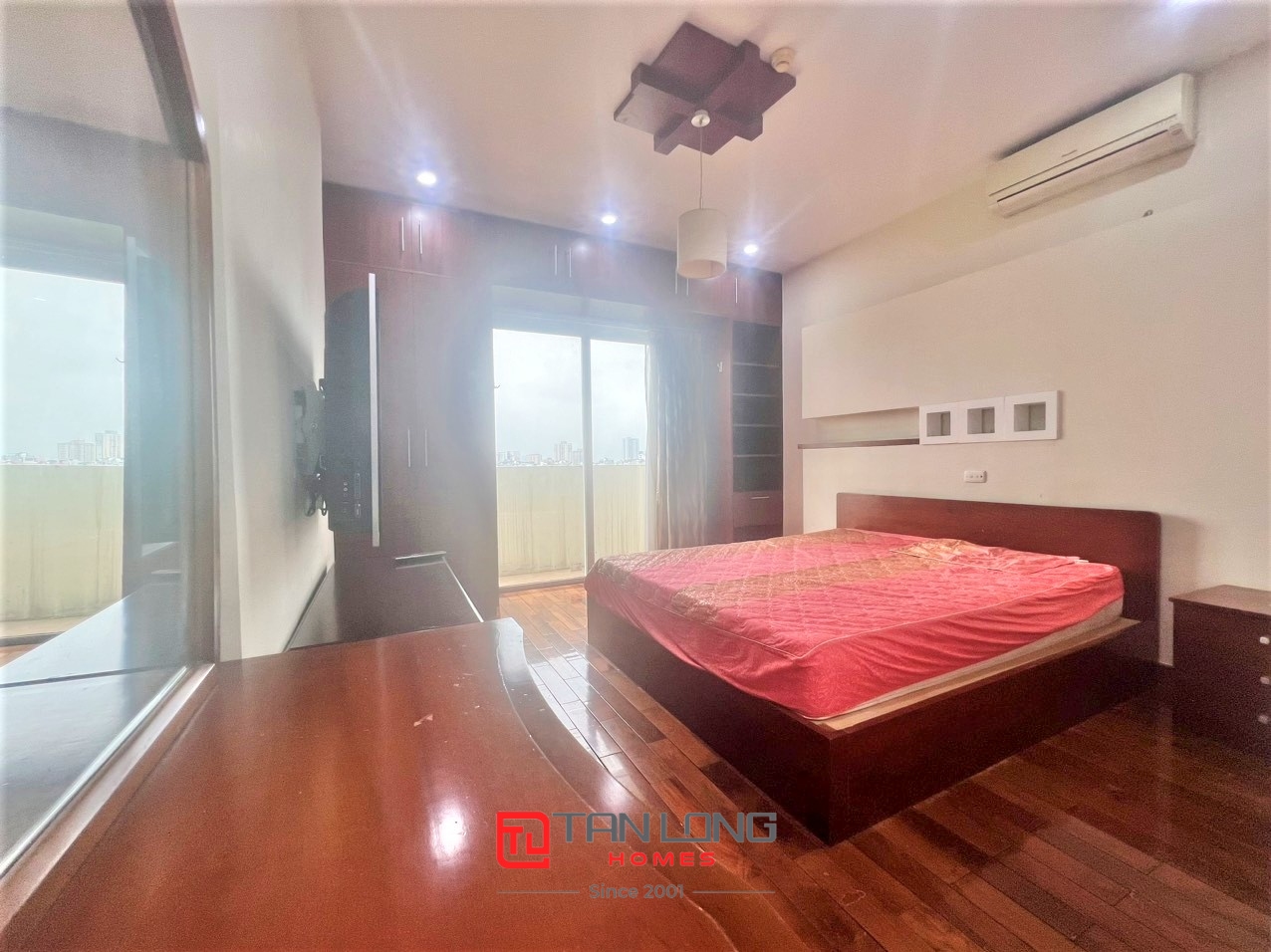 Cho thuê căn hộ 4 ngủ 154m2 full đồ mới tòa E1 Ciputra, nhận nhà nhanh 8