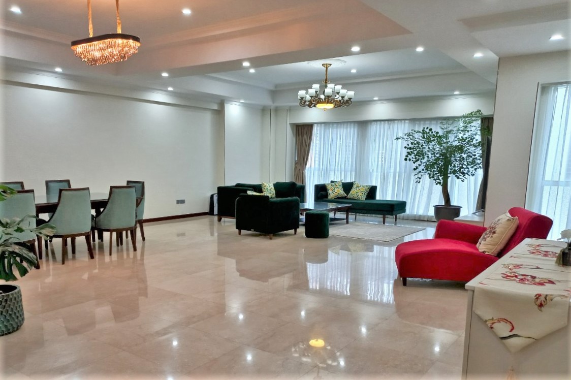Cho thuê căn hộ 4PN/267m2 tầng thấp view sân tennis tại L2 Ciputra 2