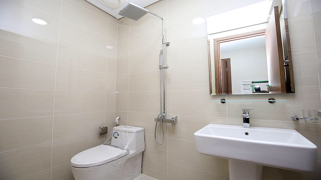 Cho thuê căn hộ giá rẻ tại tòa L3 trong khu đô thị Ciputra, diện tích 72m2 2 ngủ đủ đồ 4
