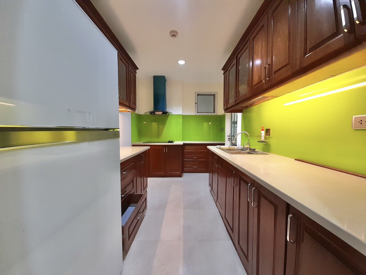 Cho thuê căn hộ L1-Ciputra, Tây Hồ, Hà Nội diện tích 154m2 1