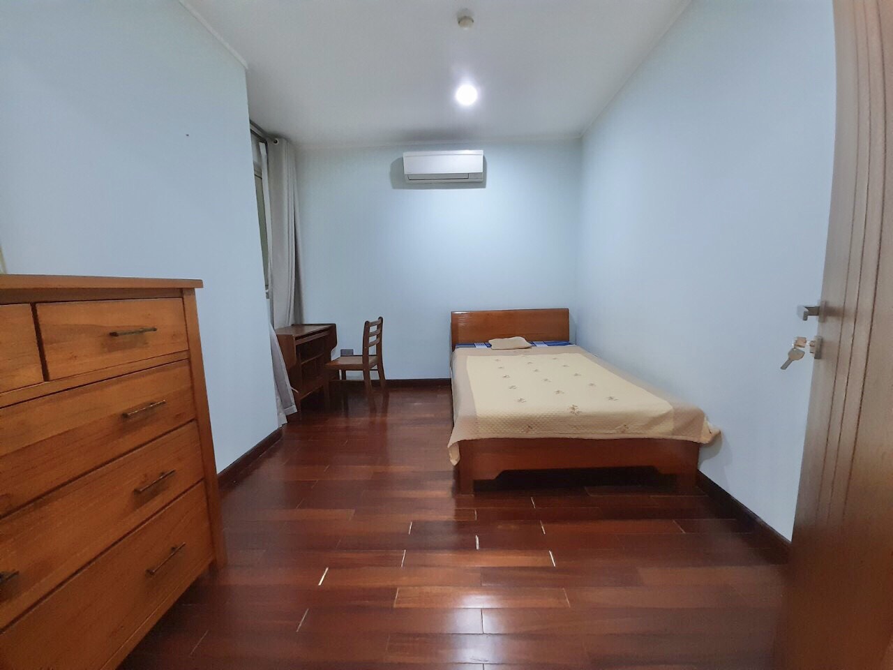 Cho thuê căn hộ thấp tầng L2- Ciputra diện tích 114m2, 3 ngủ full nội thất 4