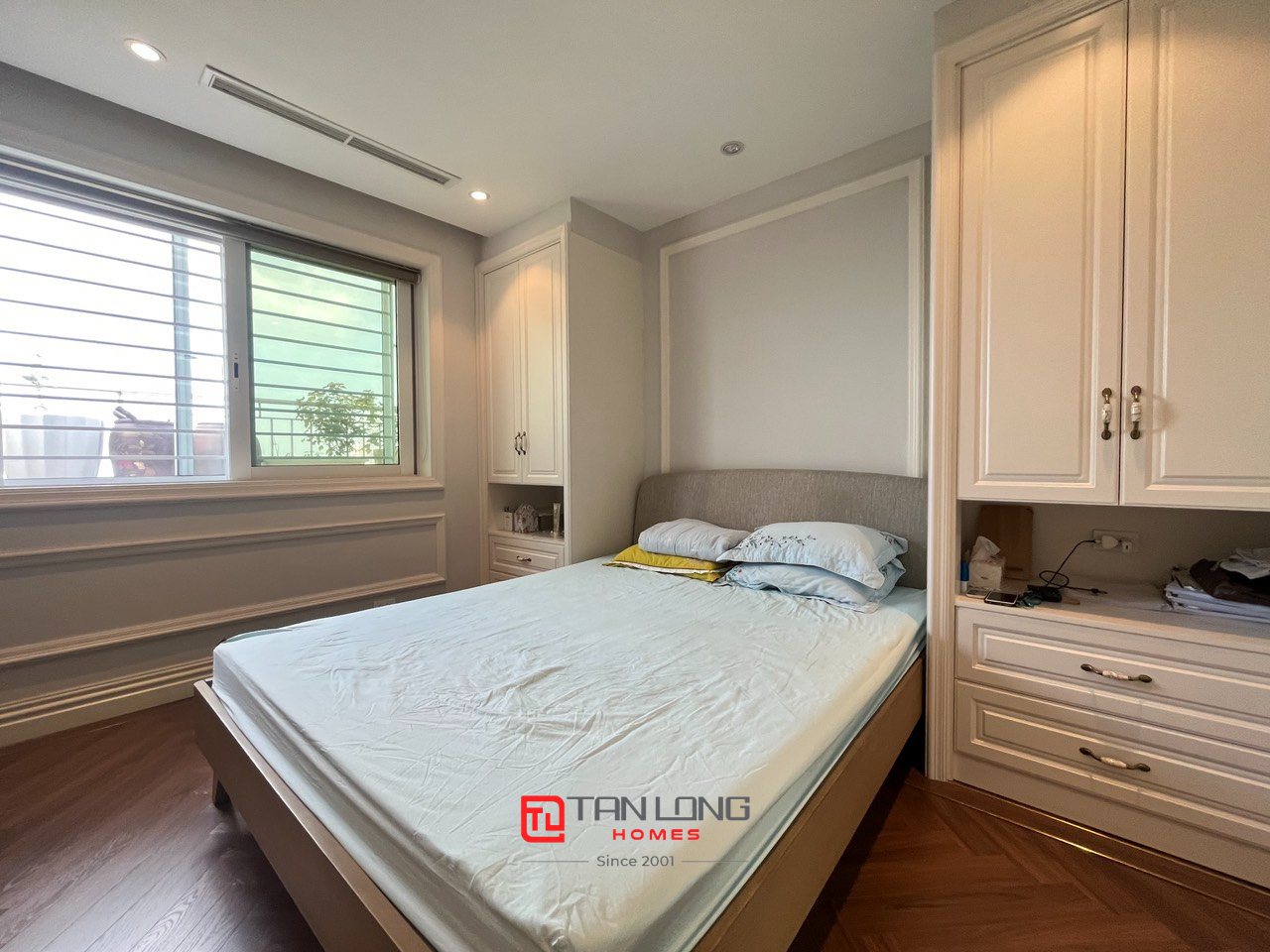 Cho thuê Penthouse đẳng cấp 3PN/230m2 full đồ nhập khẩu tại E4 Ciputra 14