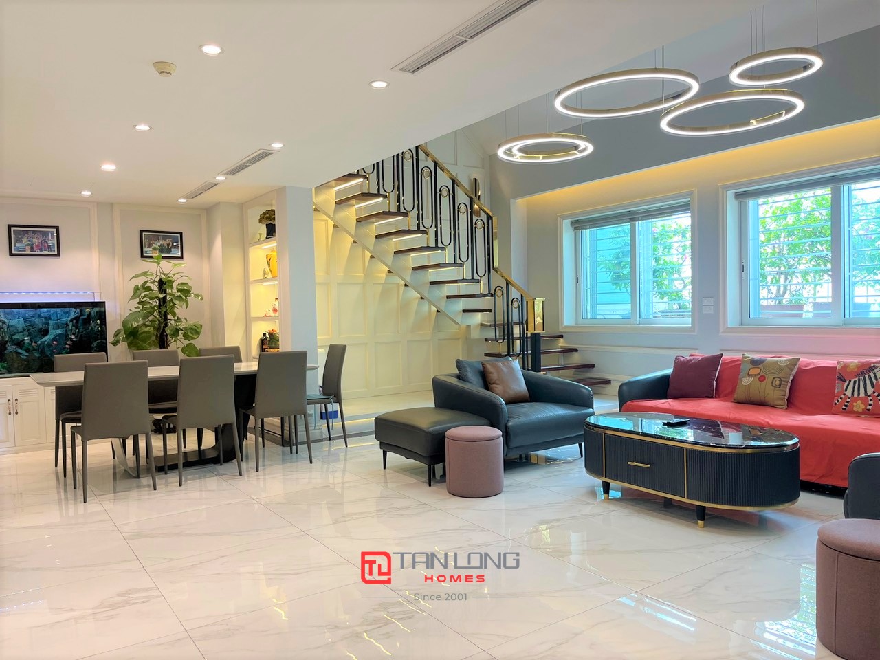 Cho thuê Penthouse đẳng cấp 3PN/230m2 full đồ nhập khẩu tại E4 Ciputra 3