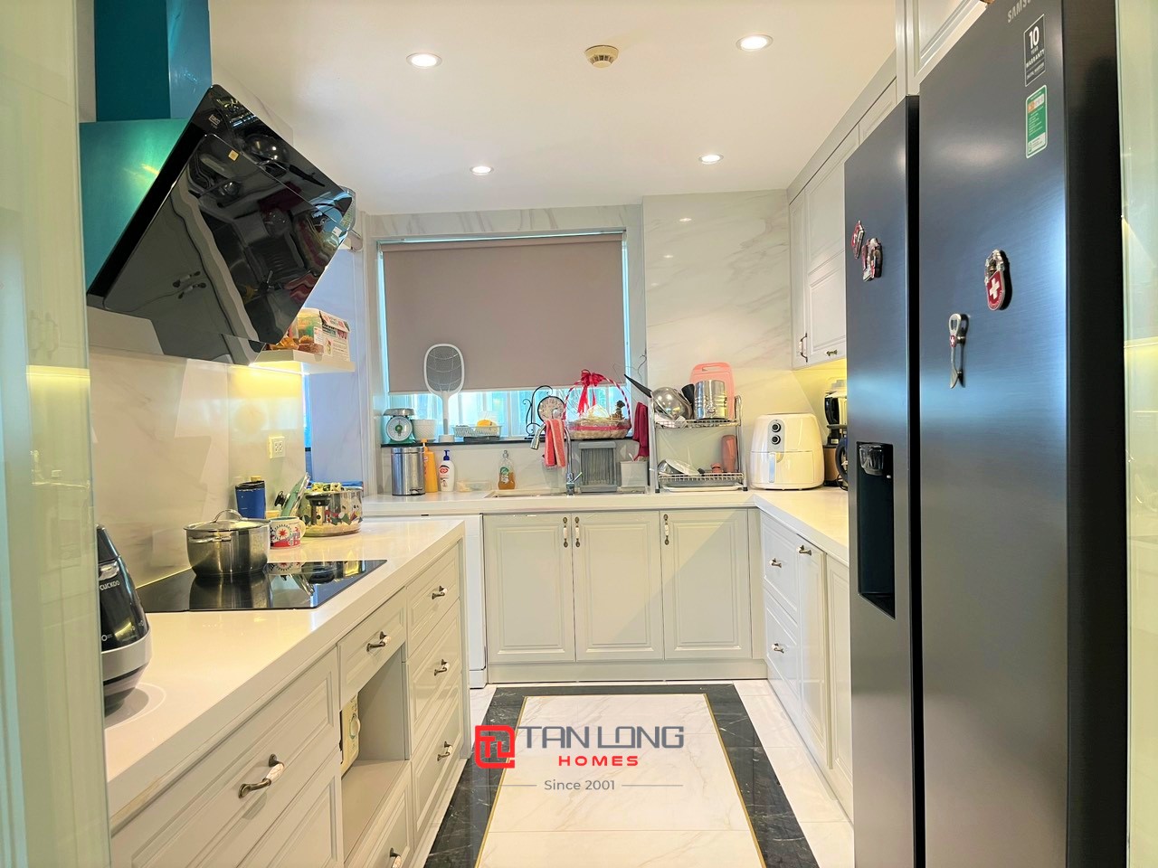 Cho thuê Penthouse đẳng cấp 3PN/230m2 full đồ nhập khẩu tại E4 Ciputra 7