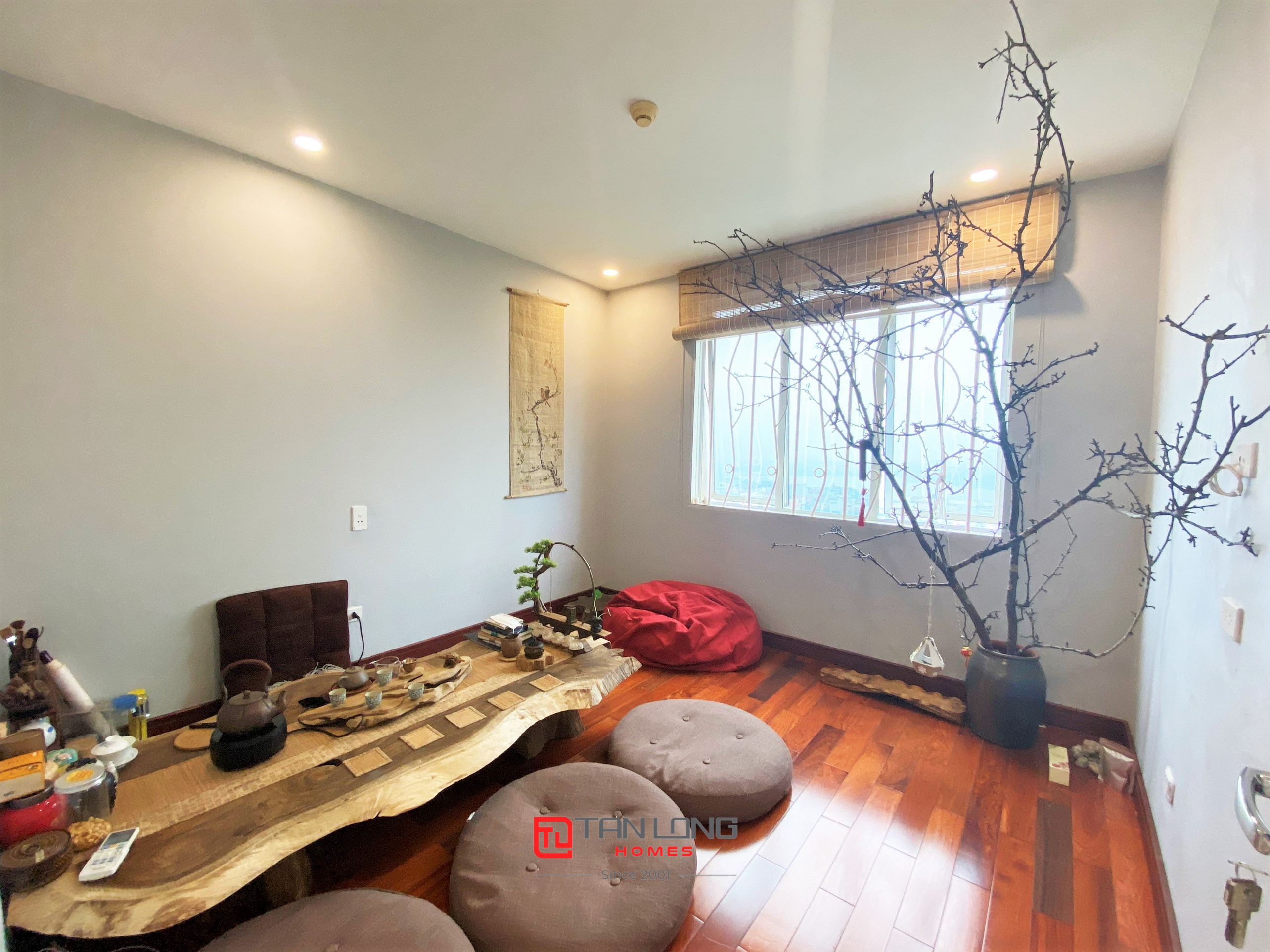 Bán căn hộ 3PN/119m2 view hồ ban công Đông Nam tại G3 Ciputra 10