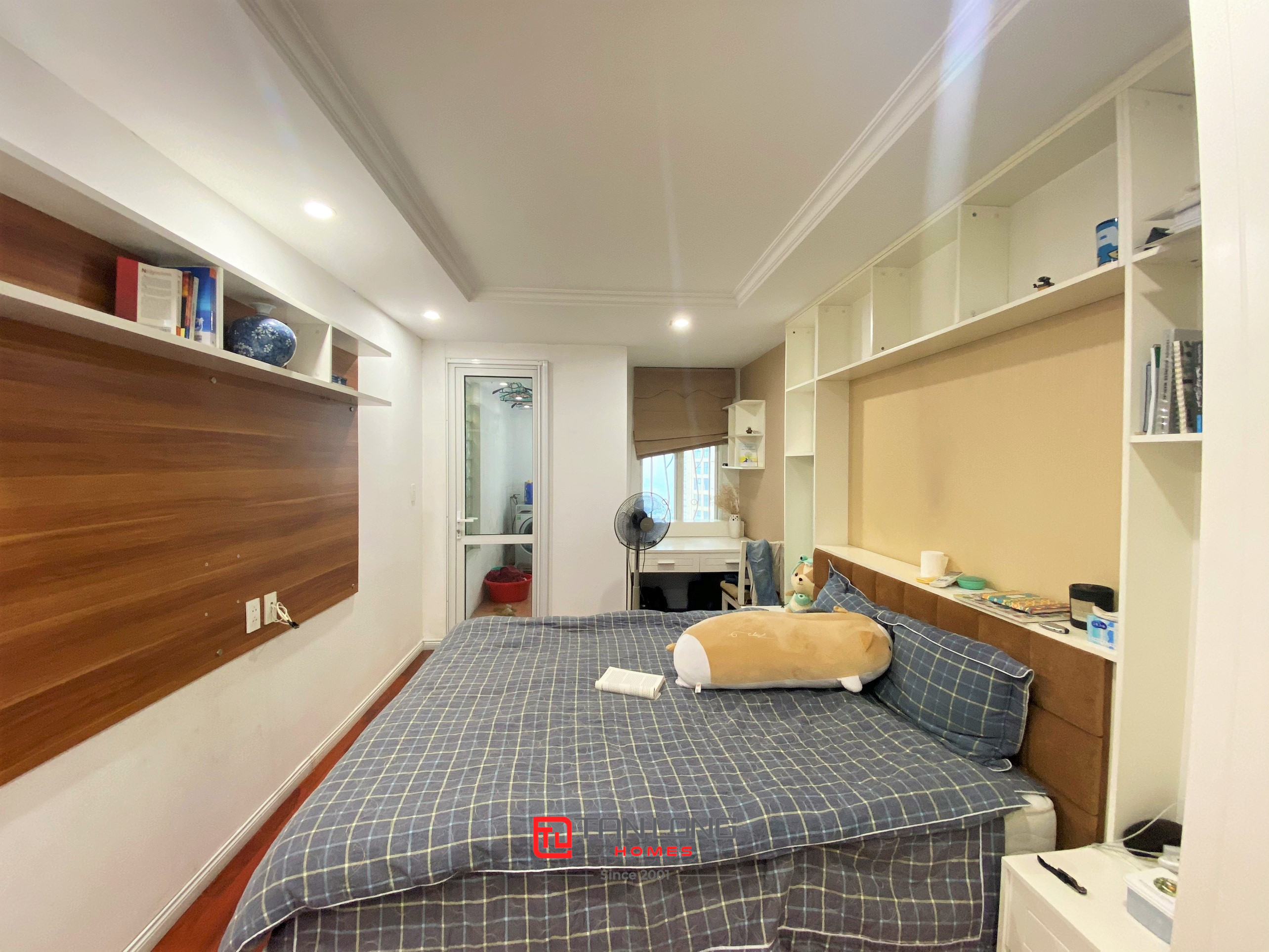 Bán căn hộ 3PN/119m2 view hồ ban công Đông Nam tại G3 Ciputra 7