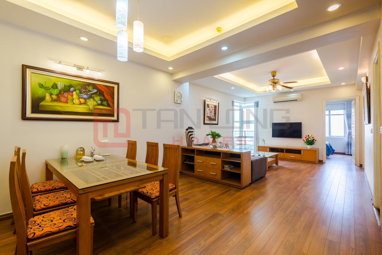 Bán căn hộ G3 Ciputra 3 phòng ngủ, đủ đồ, ban công Đông Nam, view hồ và cầu Nhật Tân 3