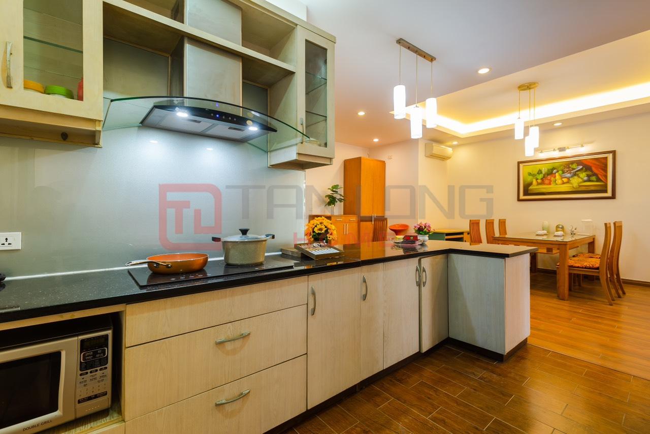 Bán căn hộ G3 Ciputra 3 phòng ngủ, đủ đồ, ban công Đông Nam, view hồ và cầu Nhật Tân 4