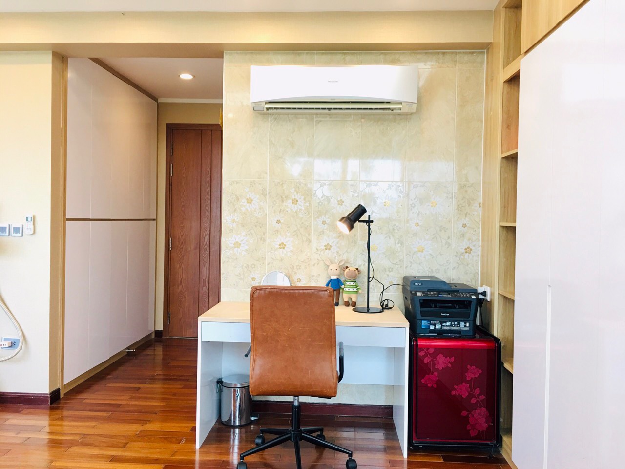 Bán căn hộ L2 Ciputra, thiết kế 153m2, full đồ, hướng ĐN, ở ngay 4