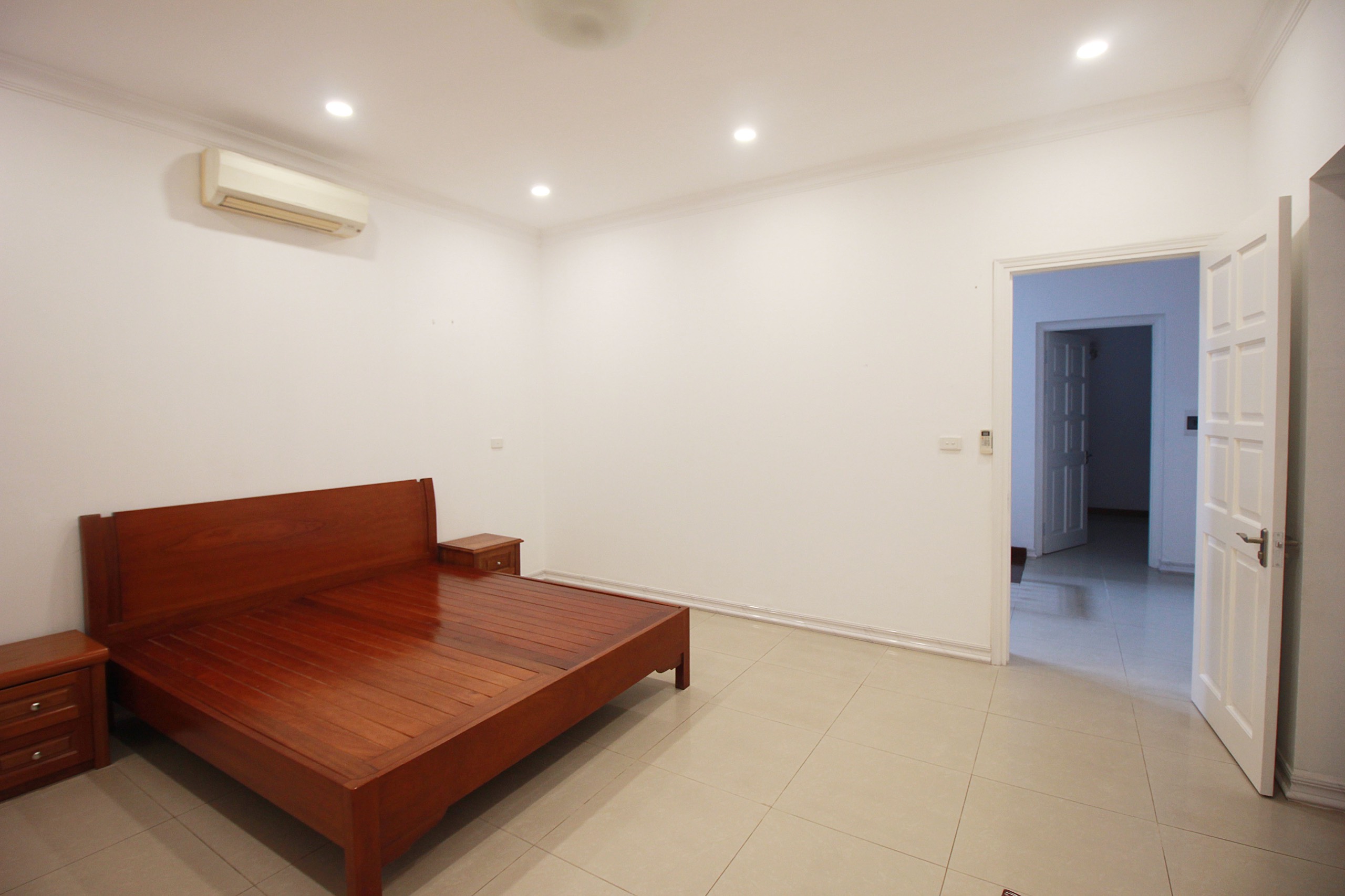 Bán nhà biệt thự khu K Khu đô thị Ciputra giá mềm, DT 180m2 x 3 tầng, 5 ngủ. 3