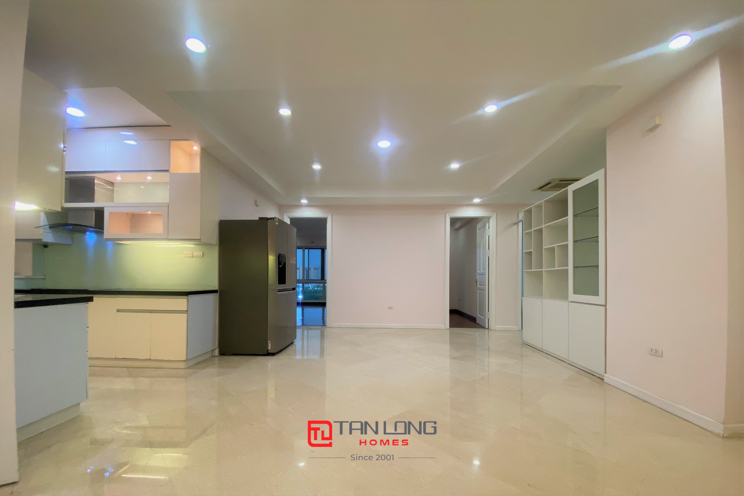 Bán nhanh căn 4PN/182m2 view Golf đẳng cấp tại P2 Ciputra 3