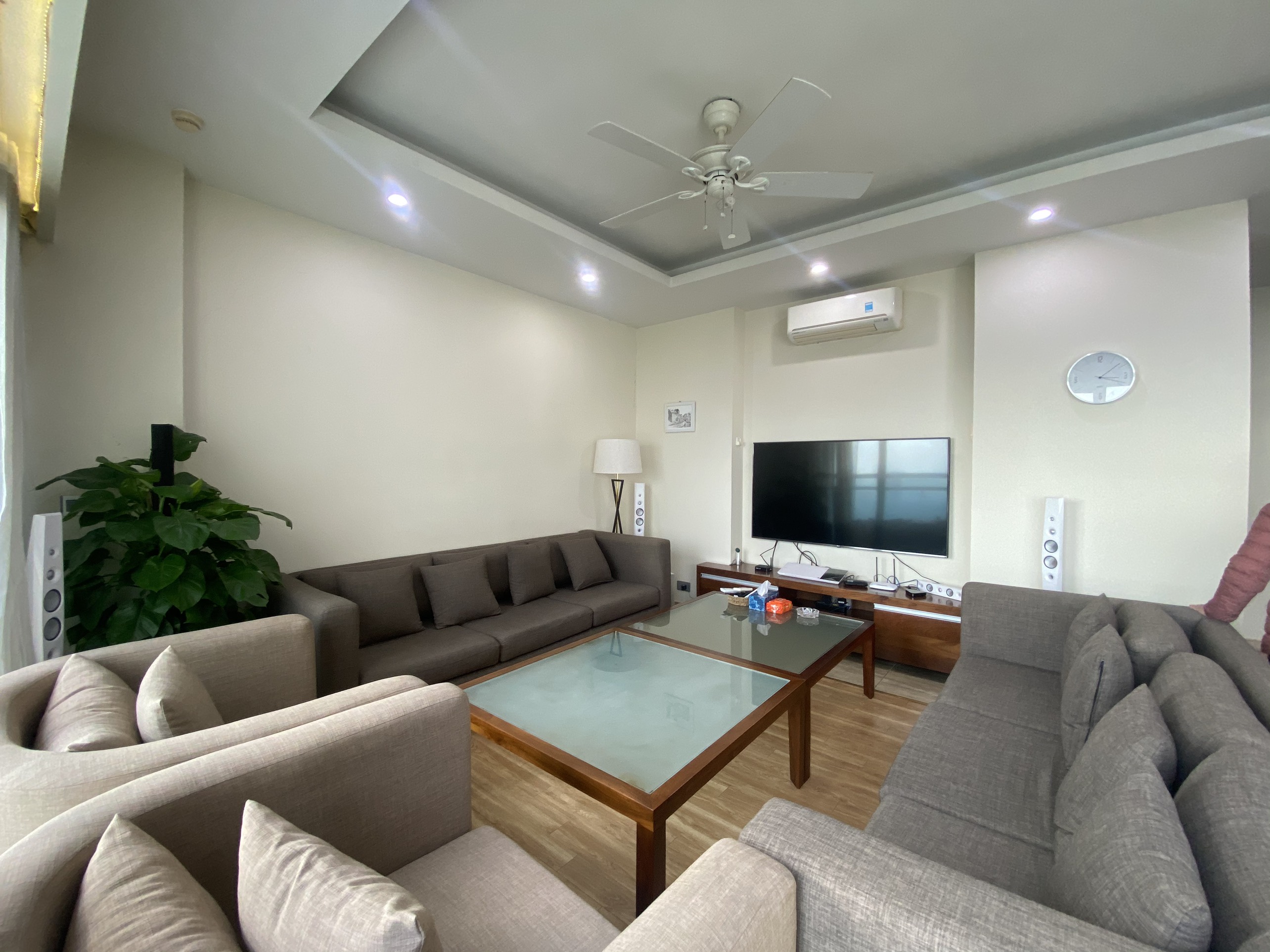 Bán nhanh căn hộ 154m2 tầng cao view thoáng tại dự án L2 Ciputra Hà Nội 1