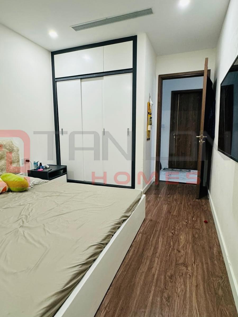 Cần bán căn hộ 3 phòng ngủ tầng cao view thoáng giá tốt toà S5 Sunshine City 4
