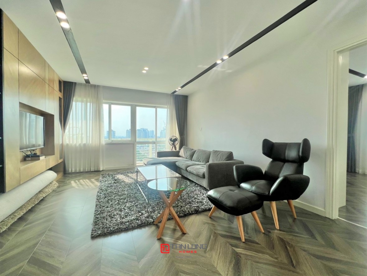 Căn hộ cao cấp E4 Ciputra cho thuê: DT 154m2 x 3 ngủ full đồ mới 2