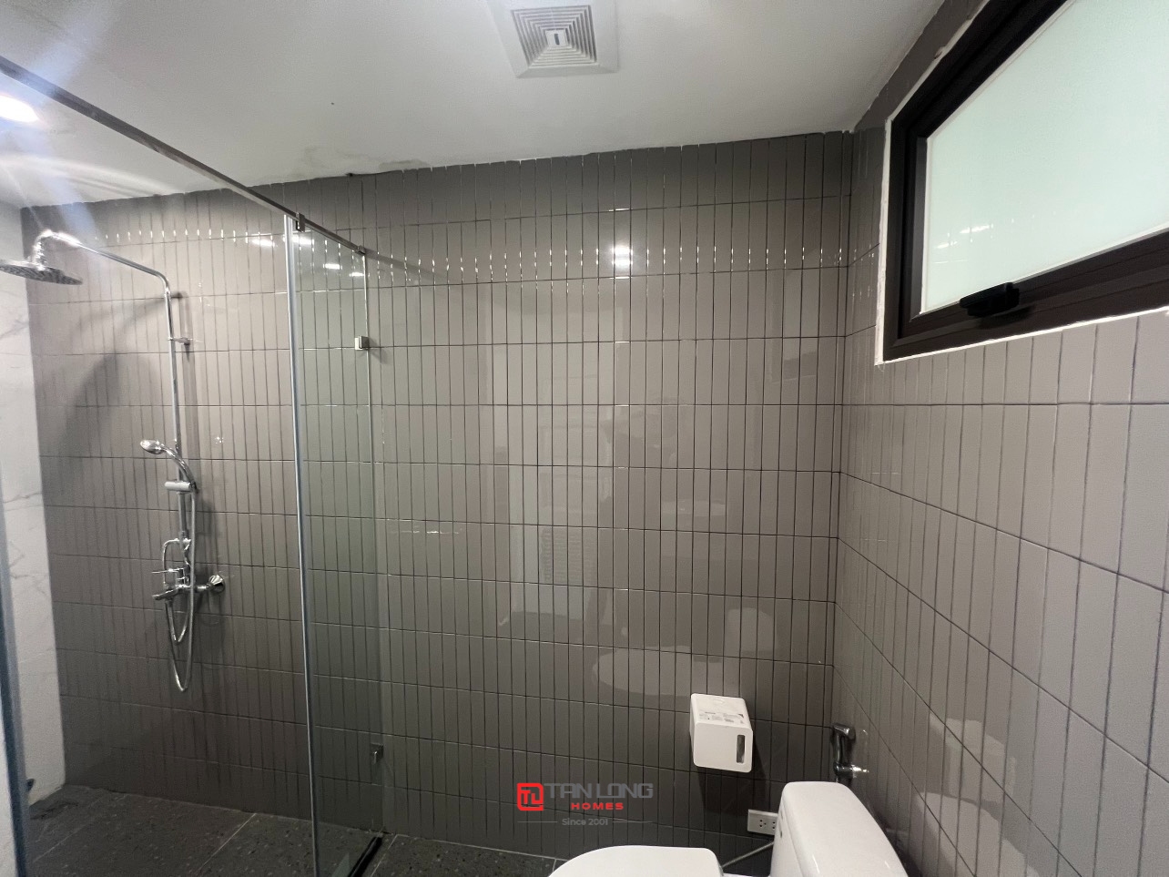 Căn hộ cao cấp E4 Ciputra cho thuê: DT 154m2 x 3 ngủ full đồ mới 16