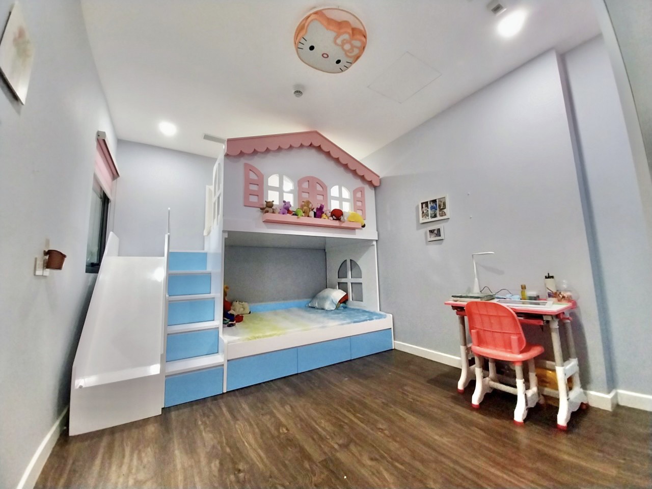 Chính chủ bán căn 3 ngủ 100m2 tầng thấp full đồ tòa S6 Sunshine City 5