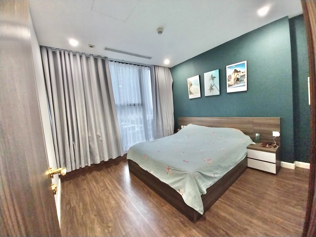 Chính chủ bán căn 3 ngủ 100m2 tầng thấp full đồ tòa S6 Sunshine City 7