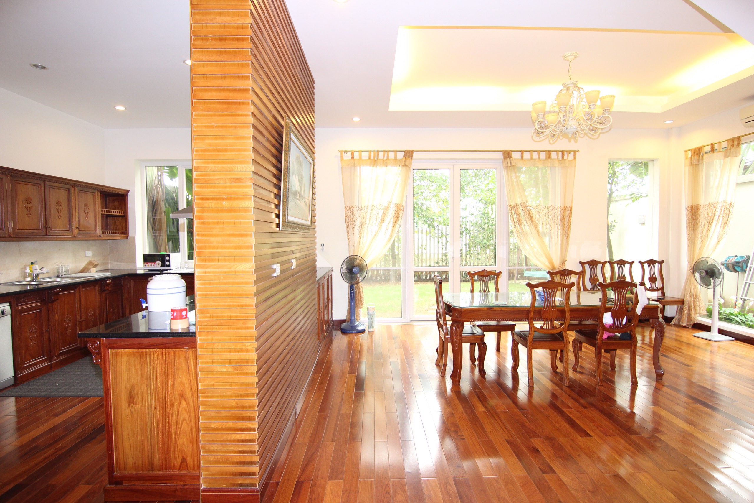 Chính chủ cần cho thuê biệt thự T3 diện tích 350m2 trong khu đô thị Ciputra Hà Nội 3