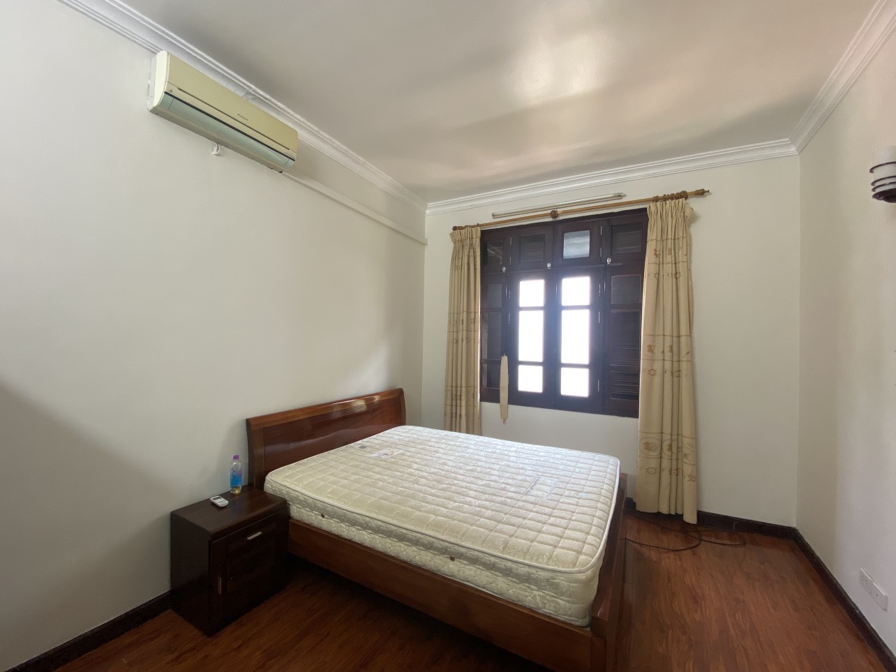Chính chủ cho thuê biệt thự 198m2 full đồ mới, vị trí đẹp tại C1 Ciputra 12