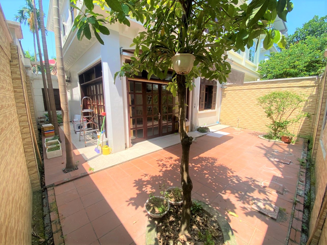 Chính chủ cho thuê biệt thự 198m2 full đồ mới, vị trí đẹp tại C1 Ciputra 24