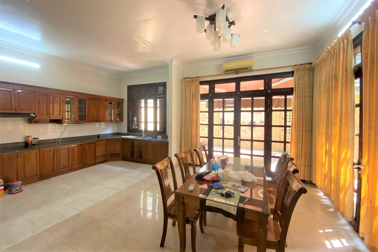 Chính chủ cho thuê biệt thự 198m2 full đồ mới, vị trí đẹp tại C1 Ciputra 5