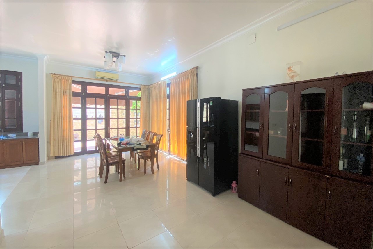 Chính chủ cho thuê biệt thự 198m2 full đồ mới, vị trí đẹp tại C1 Ciputra 6
