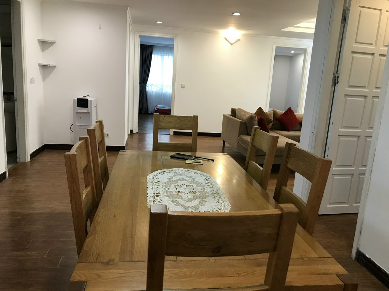 Chính chủ cho thuê căn hộ 4PN/154m2 full đồ đẹp, view thoáng tại G3 Ciputra 10