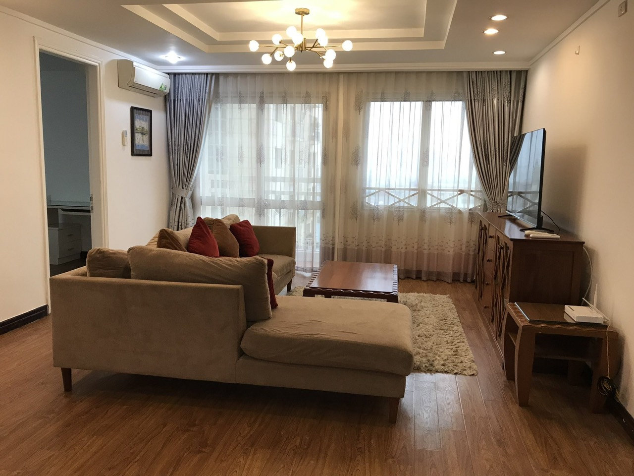 Chính chủ cho thuê căn hộ 4PN/154m2 full đồ đẹp, view thoáng tại G3 Ciputra 2