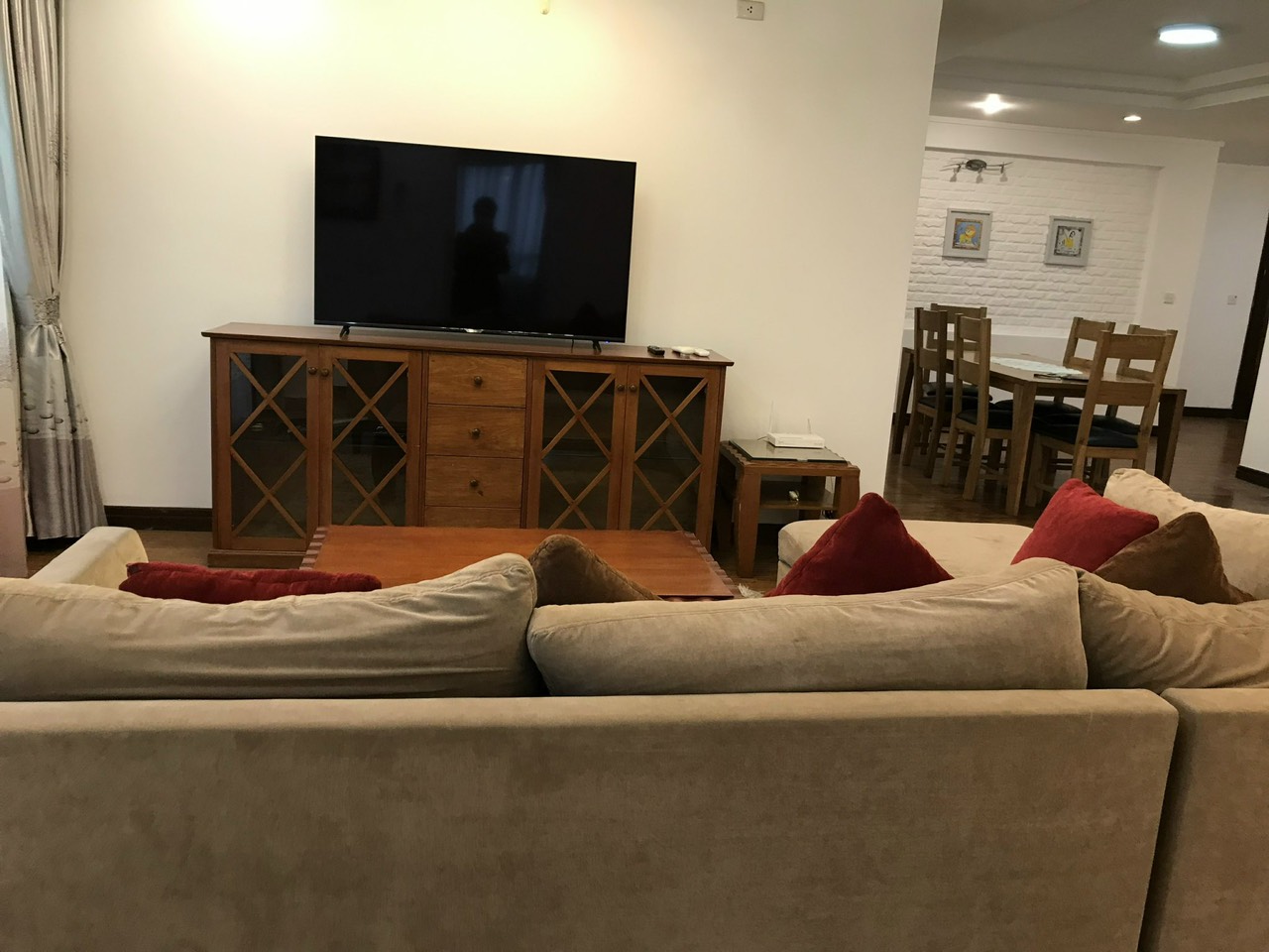 Chính chủ cho thuê căn hộ 4PN/154m2 full đồ đẹp, view thoáng tại G3 Ciputra 3