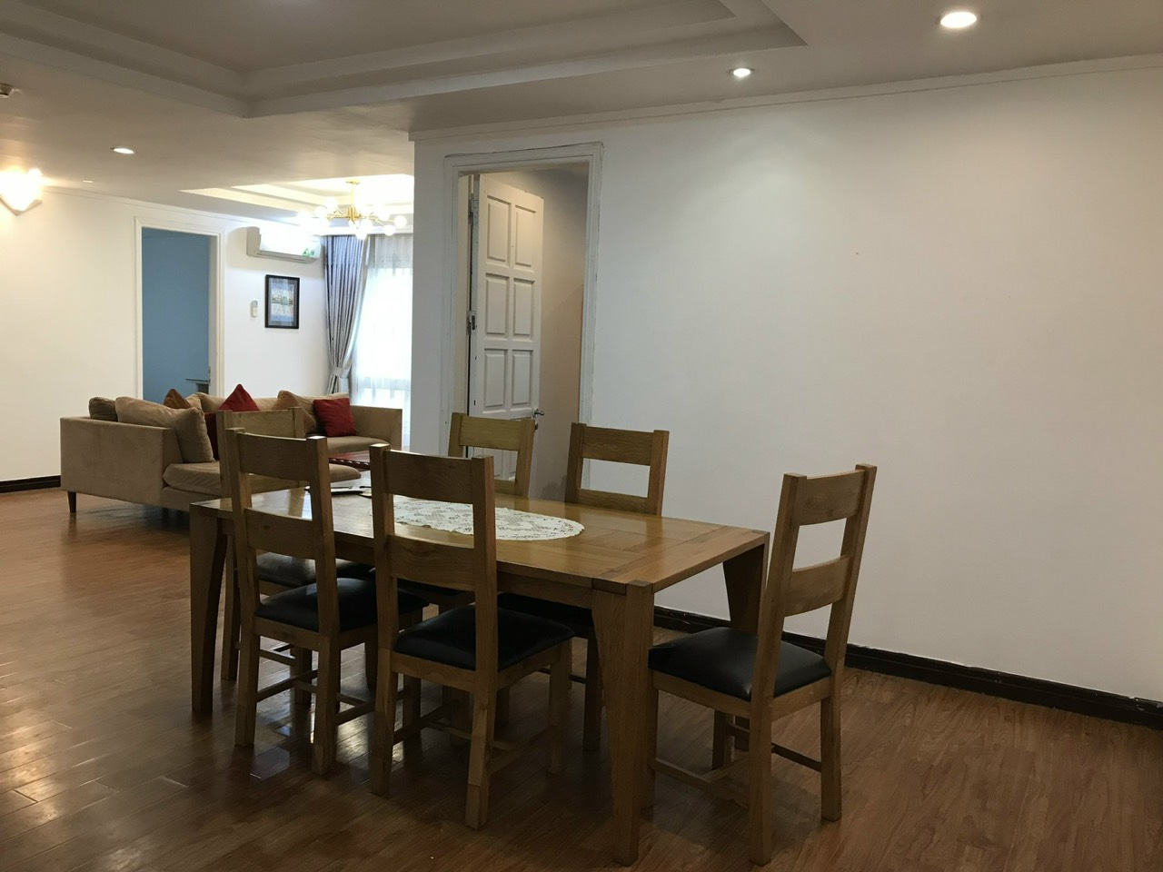 Chính chủ cho thuê căn hộ 4PN/154m2 full đồ đẹp, view thoáng tại G3 Ciputra 7