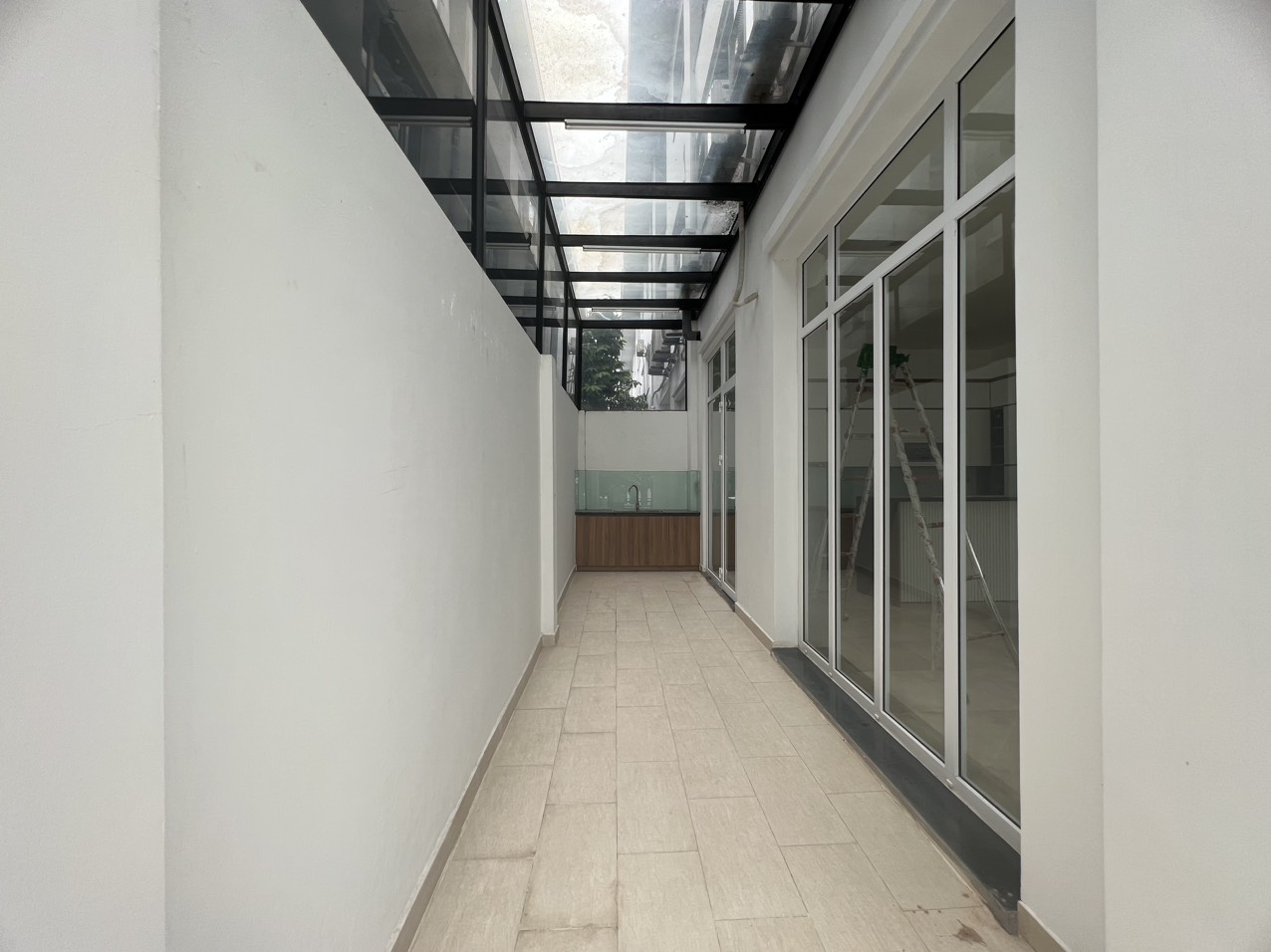 Cho thuê biệt thự 300m2 vị trí đẹp, phong thủy tốt tại K2 Ciputra - Khu VIP 14