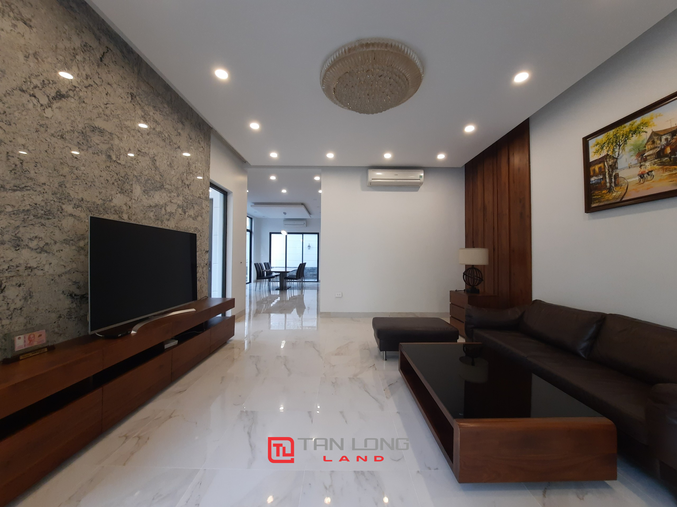 Cho thuê biệt thự 4 phòng ngủ 150m2 full đồ tại D5 Ciputra 2