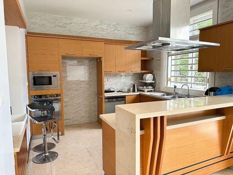 Cho thuê biệt thự 4PN/230m2 sân vườn rộng, full đồ mới tại C5 Ciputra Hà Nội 3