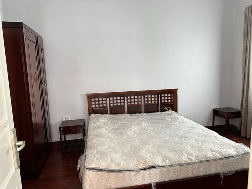 Cho thuê biệt thự 4PN/230m2 sân vườn rộng, full đồ mới tại C5 Ciputra Hà Nội 4