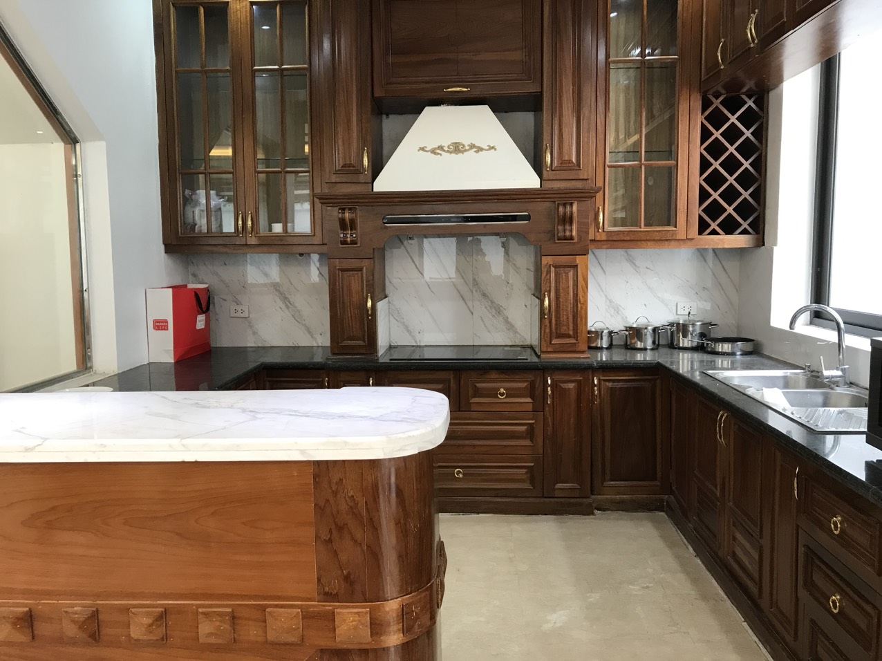 Cho thuê biệt thự 5PN/180m2 full đồ mới sửa tại khu T1 Ciputra 5