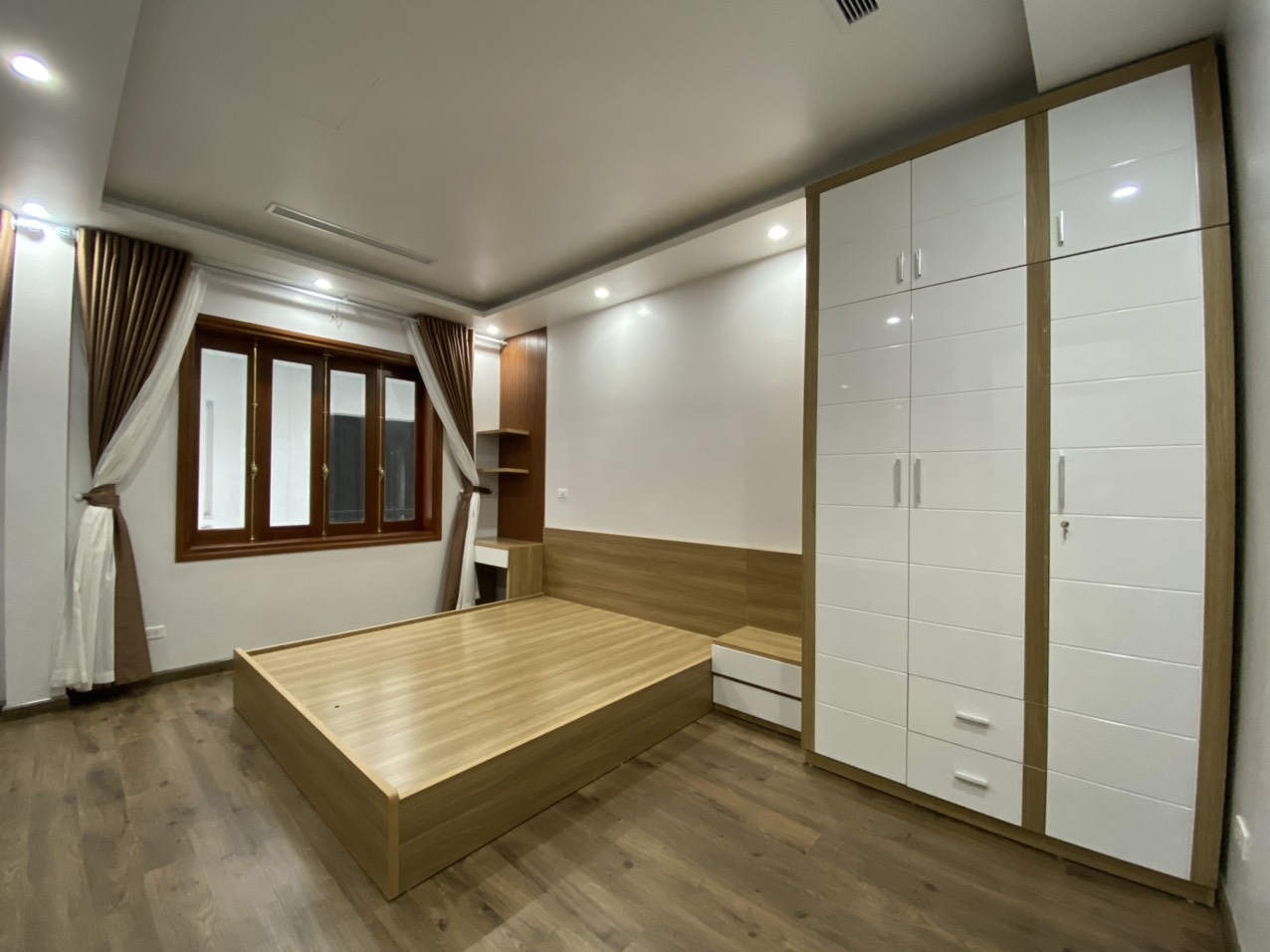 Cho thuê biệt thự Ciputra khu K2: Diện tích 140m2 x 5 phòng ngủ full đồ mới 3