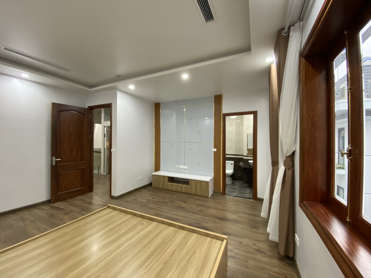 Cho thuê biệt thự Ciputra khu K2: Diện tích 140m2 x 5 phòng ngủ full đồ mới 4