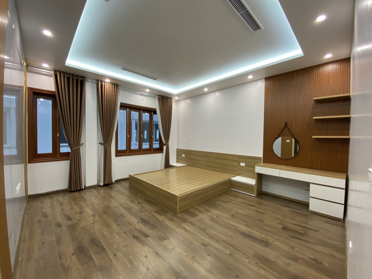 Cho thuê biệt thự Ciputra khu K2: Diện tích 140m2 x 5 phòng ngủ full đồ mới 5