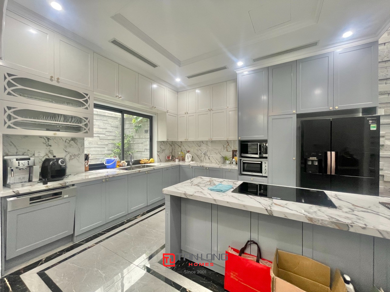 Cho thuê biệt thự đẳng cấp T6 Ciputra: 5PN/335m2 full đồ sẵn thang máy, sân vườn 13
