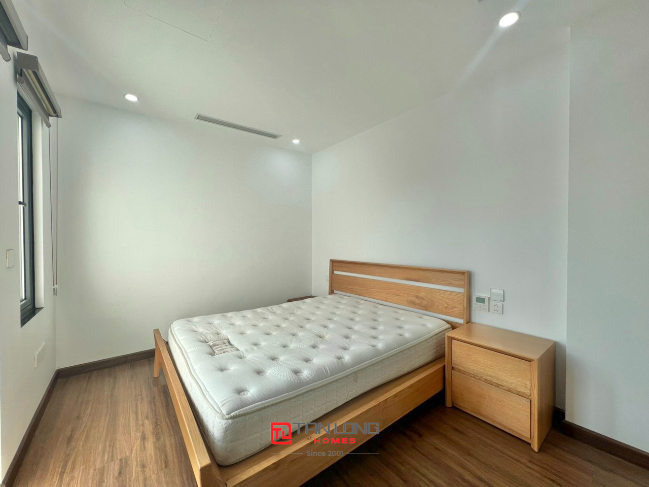 Cho thuê biệt thự đẳng cấp T6 Ciputra: 5PN/335m2 full đồ sẵn thang máy, sân vườn 20