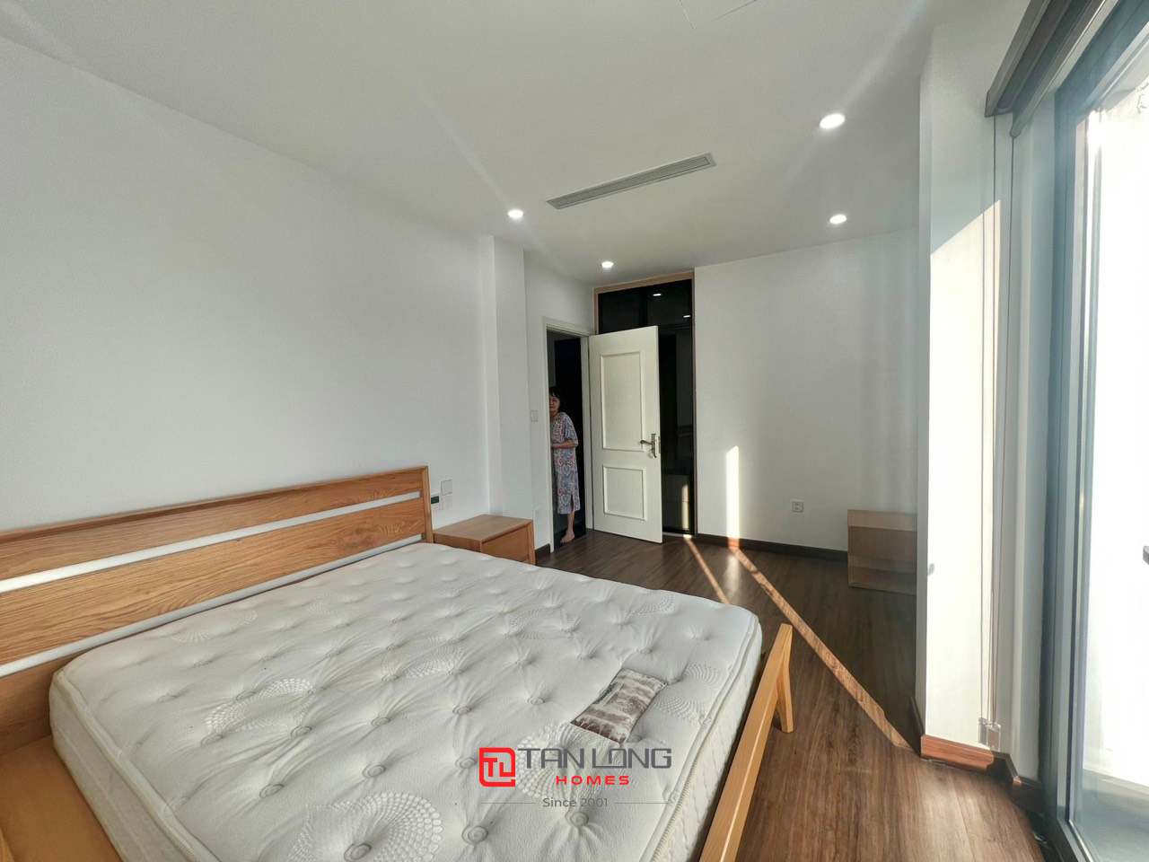 Cho thuê biệt thự đẳng cấp T6 Ciputra: 5PN/335m2 full đồ sẵn thang máy, sân vườn 21