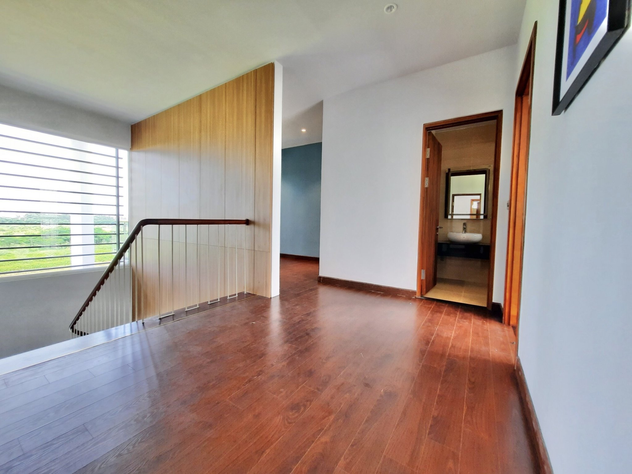 Cho thuê biệt thự khu Q diện tích 425m2, 5 phòng ngủ giá 6000usd/ 1 tháng 1