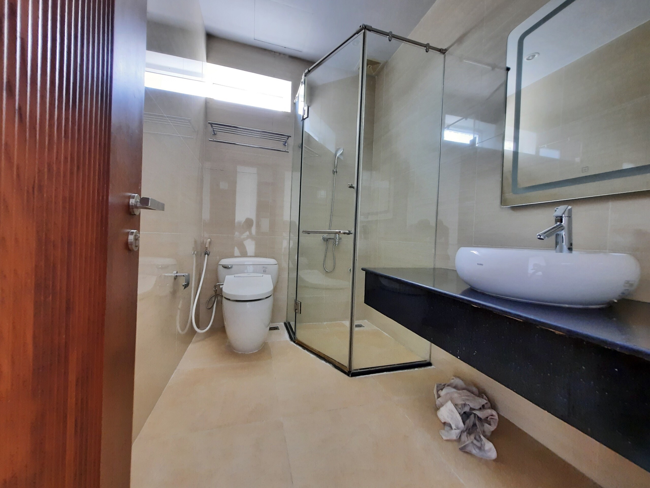 Cho thuê biệt thự khu Q diện tích 425m2, 5 phòng ngủ giá 6000usd/ 1 tháng 2