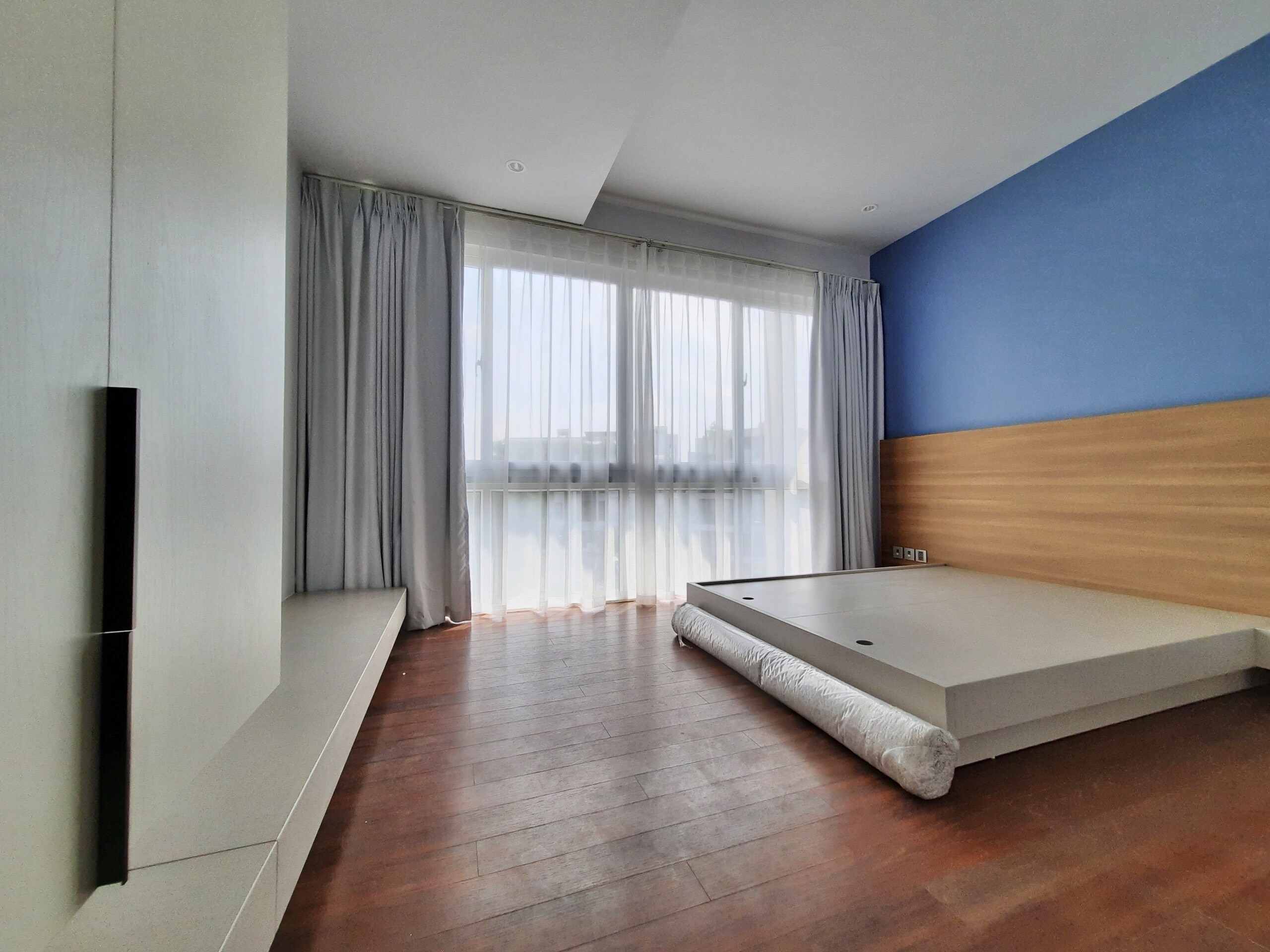 Cho thuê biệt thự khu Q diện tích 425m2, 5 phòng ngủ giá 6000usd/ 1 tháng 3